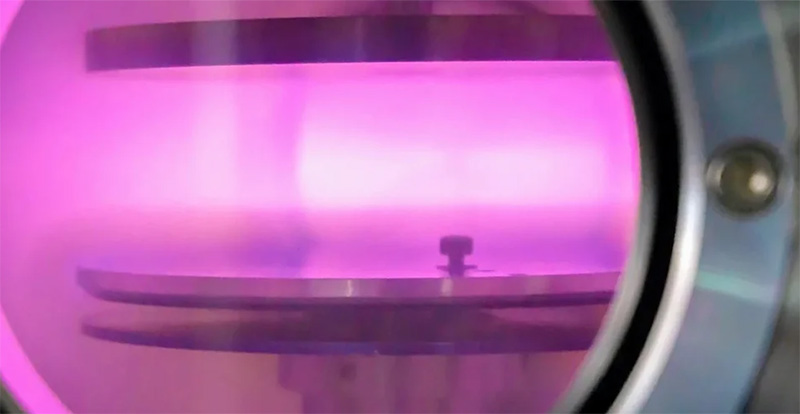 Khắc plasma ở nhiệt độ thấp là gì?