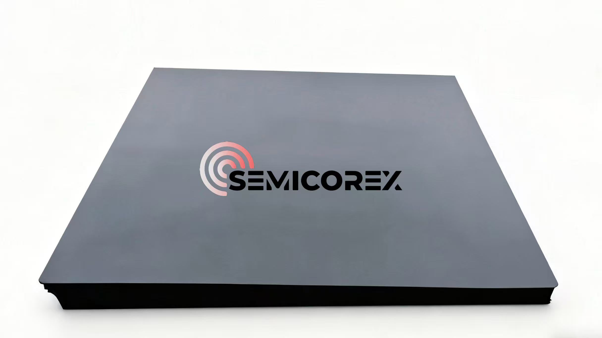 Các đặc điểm của gốm alumina đen là gì